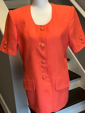 Kasper Peach Classic Two-Piece Suit Short Sleeve Set. Sz. 12 slight shoulder pad